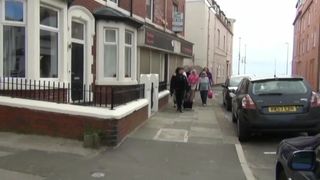 Зрелые толстые бабы получают удовольствие на свингер вечеринке